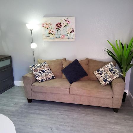 Habitacion Privada Cerca De Todo 坦帕 外观 照片