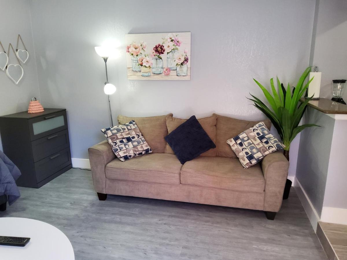 Habitacion Privada Cerca De Todo 坦帕 外观 照片
