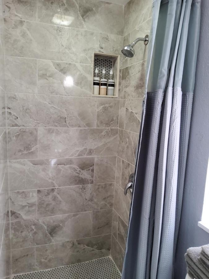 Habitacion Privada Cerca De Todo 坦帕 外观 照片